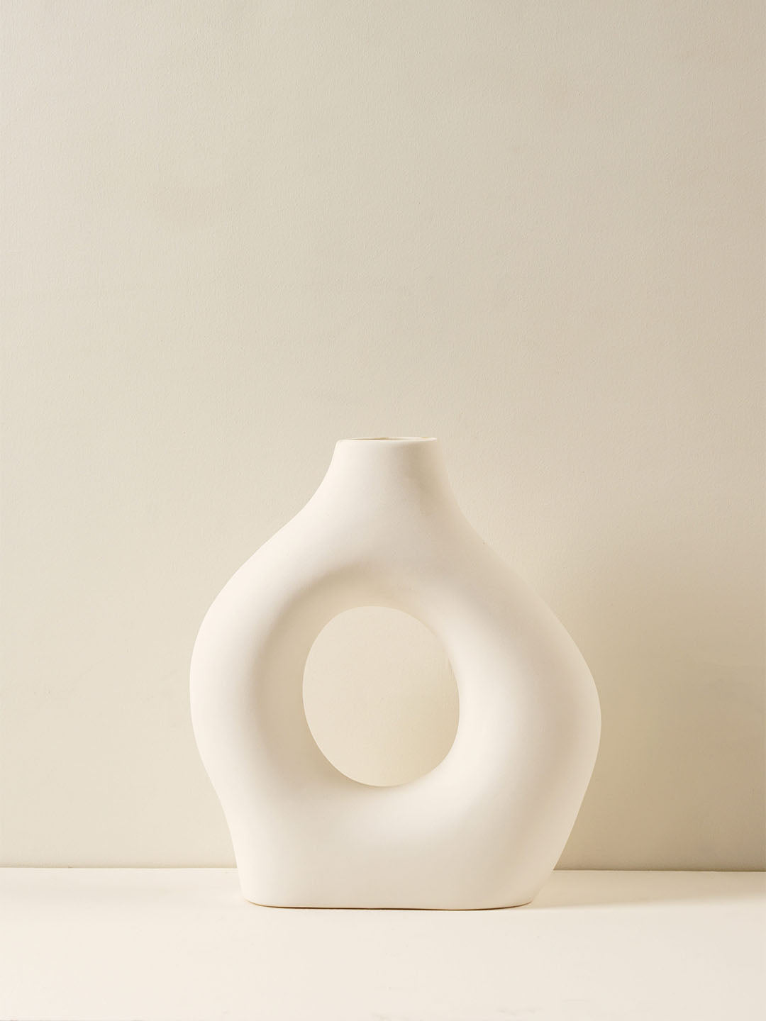 Nordic Donut Vase White