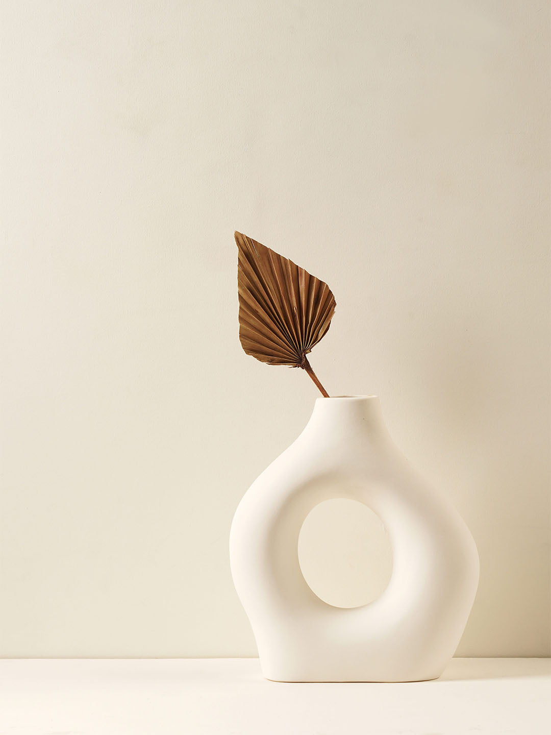 Nordic Donut Vase White