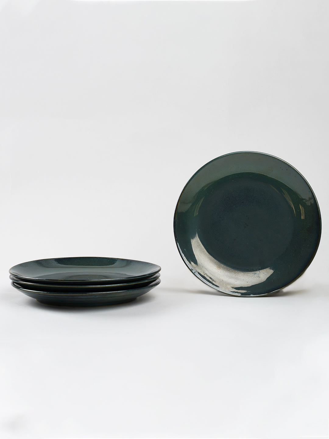 Enticing Dinner Plate- Set of 4