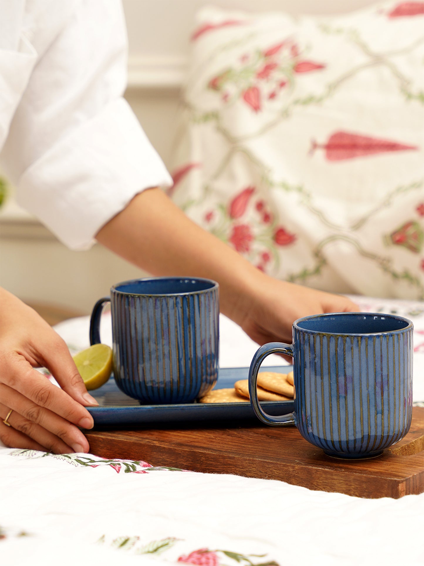 Stripped Mug Tray set