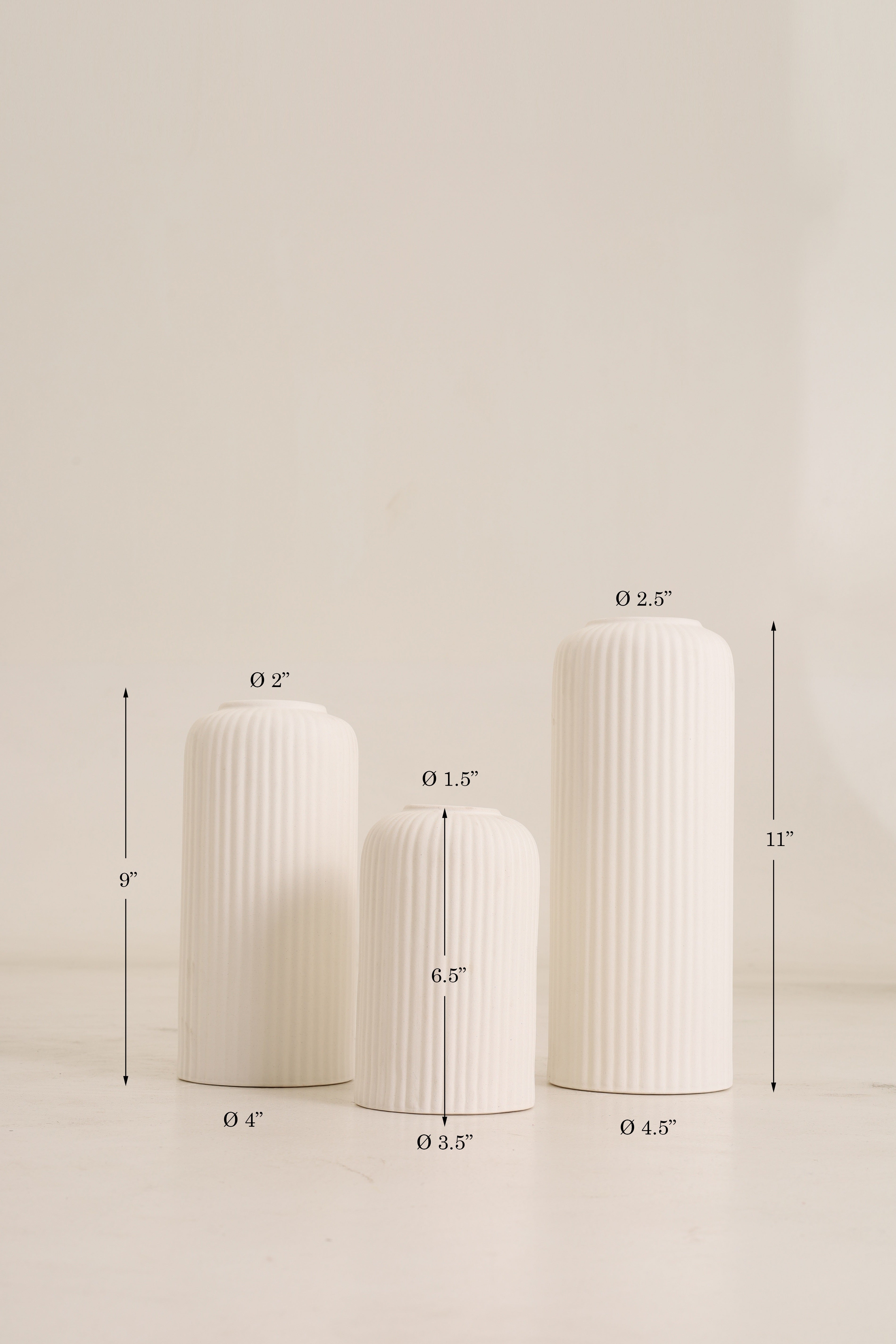 Ribbed Vase Set - White