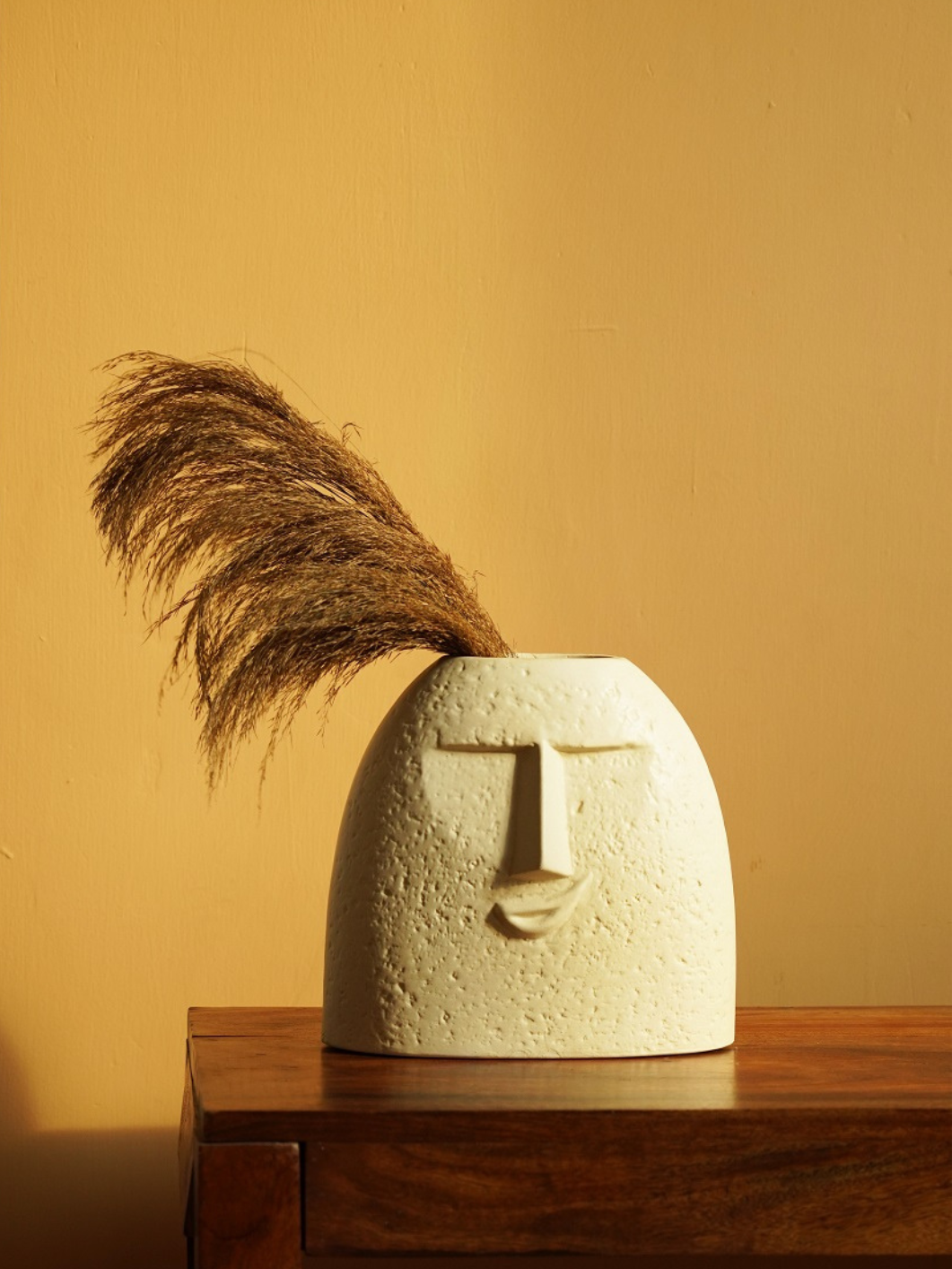 Cheerful Face Vase - Cream