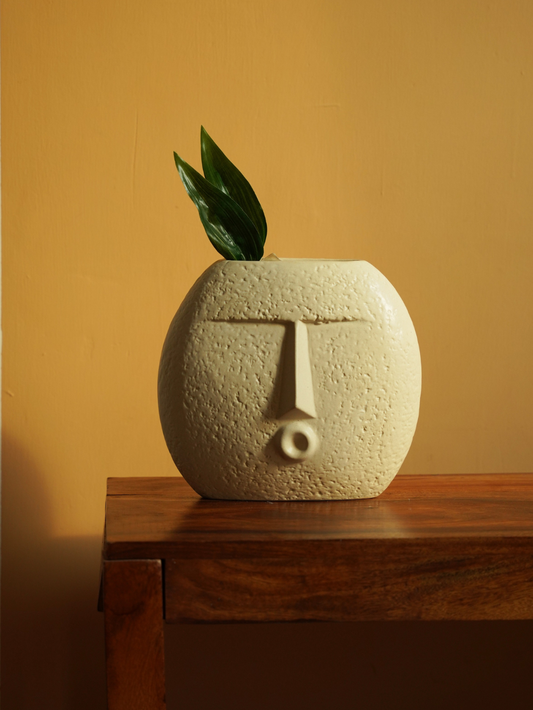Blowing Kiss Face Vase