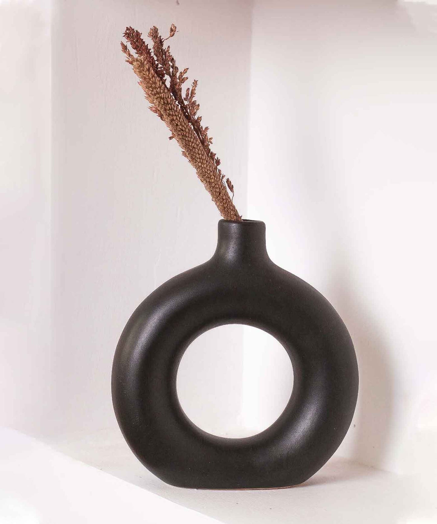 BLACK DONUT 8 INCH
