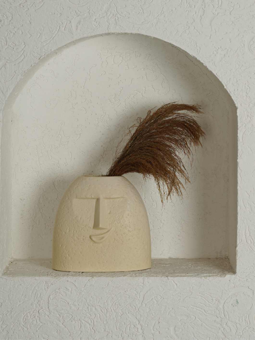 Cheerful Face Vase - Cream