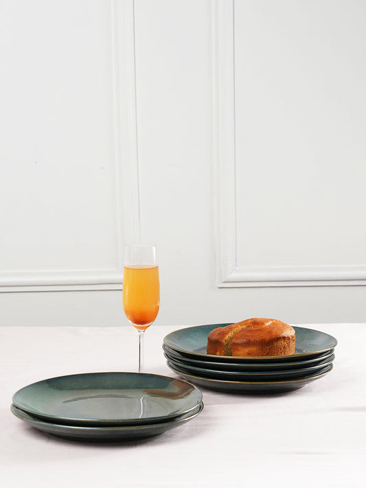 Enticing Dinner Plate- Set of 6