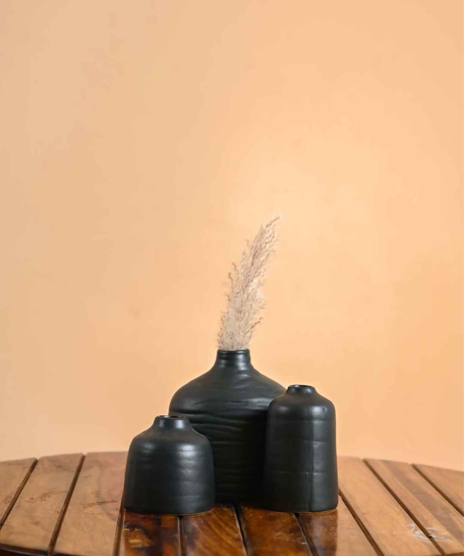 Akai Vase - Black