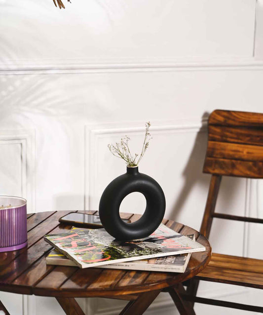 BLACK DONUT 6 INCH