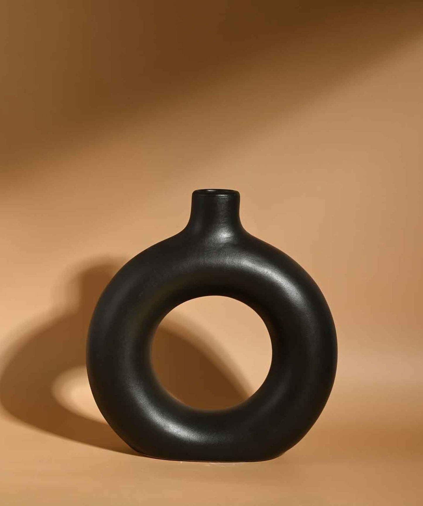 BLACK DONUT 8 INCH