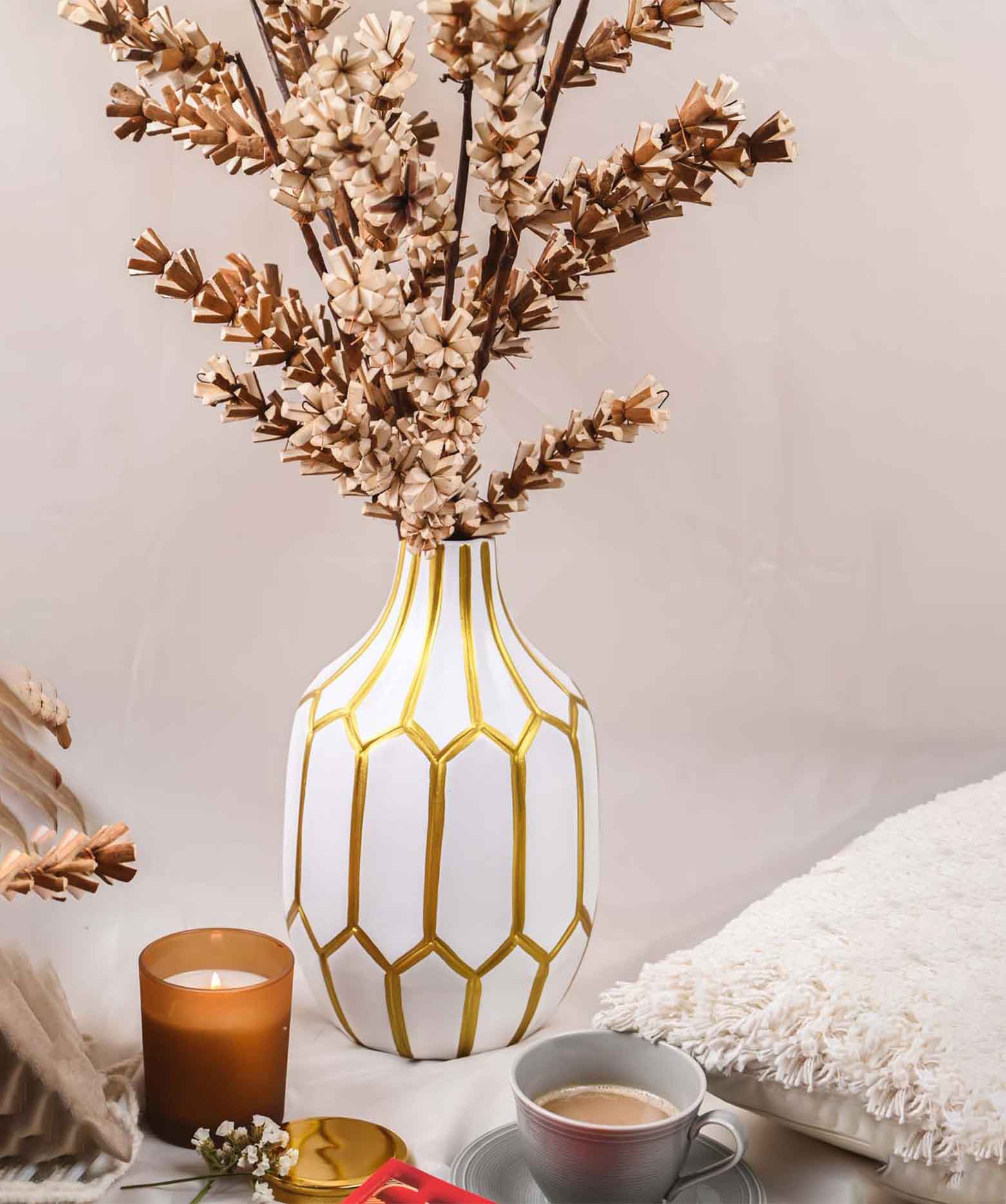 Saskia Vase - White